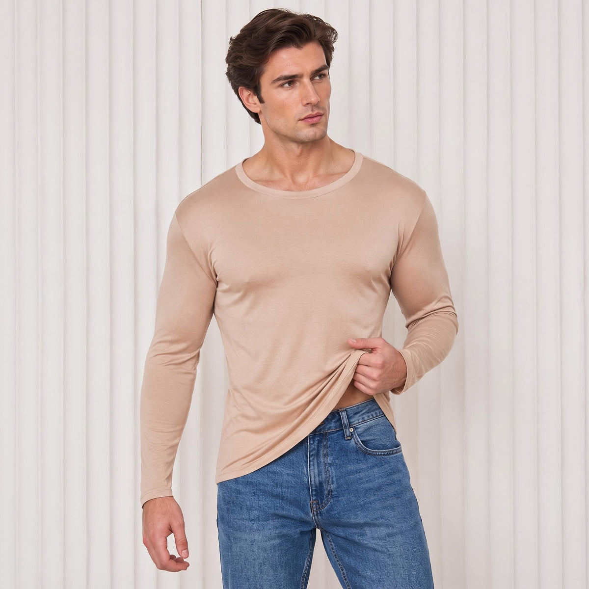 Men's Silk Long Sleeve Crewneck T-Shirt for Comfort and Style