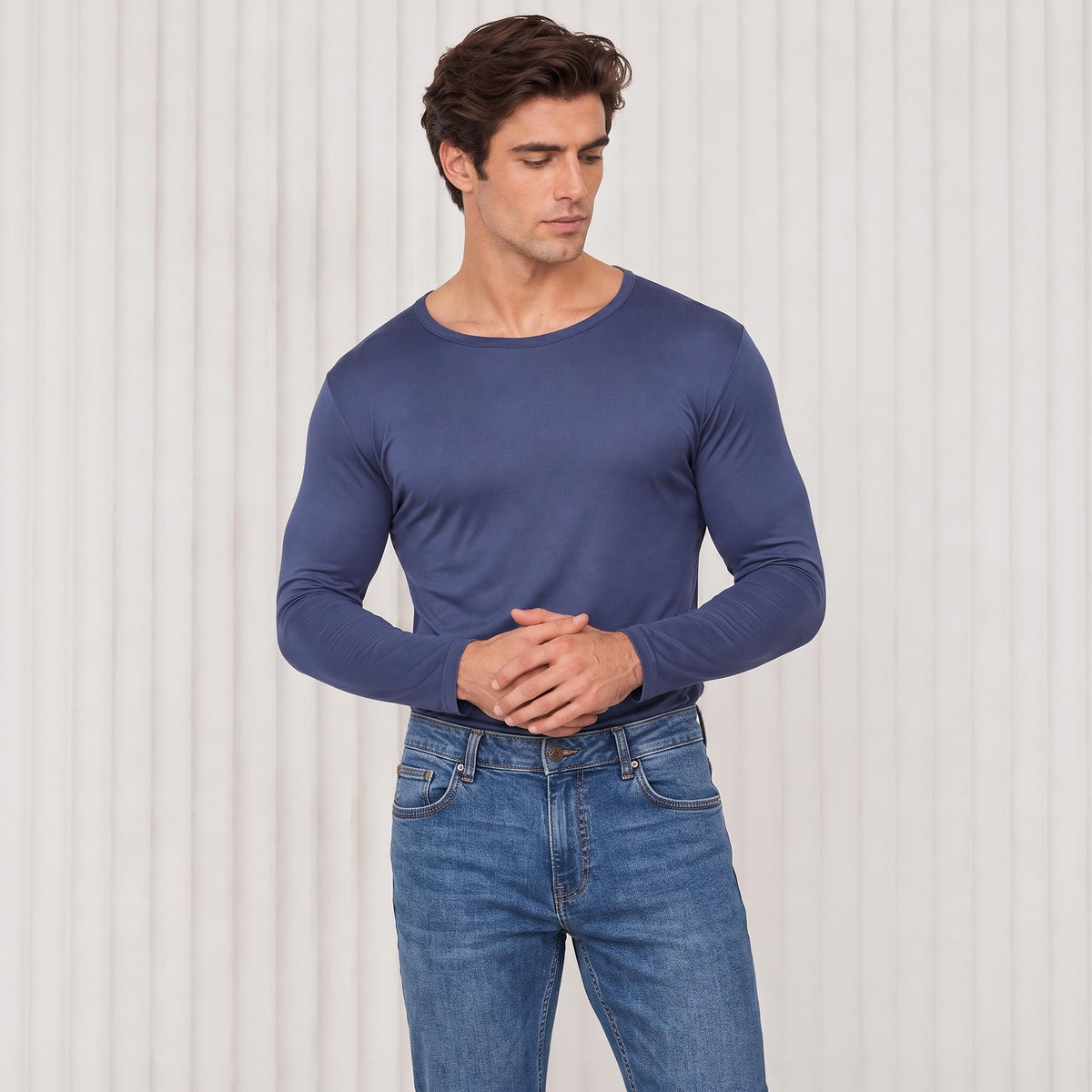 Men's Silk Long Sleeve Crewneck T-Shirt for Comfort and Style