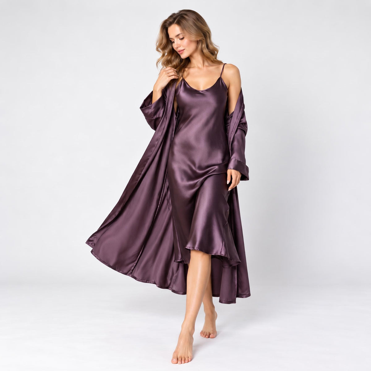 Mulberry Silk Nightgown and Robe Set with V-Neck Design