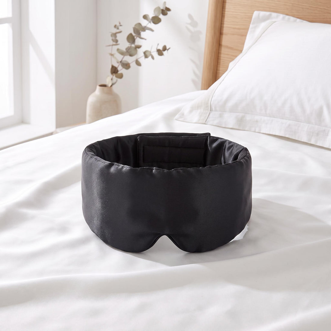 100% Mulberry Silk Sleep Eye Mask - Adjustable Blackout Cover-Sleep Masks-Glompi-Black-Glompi