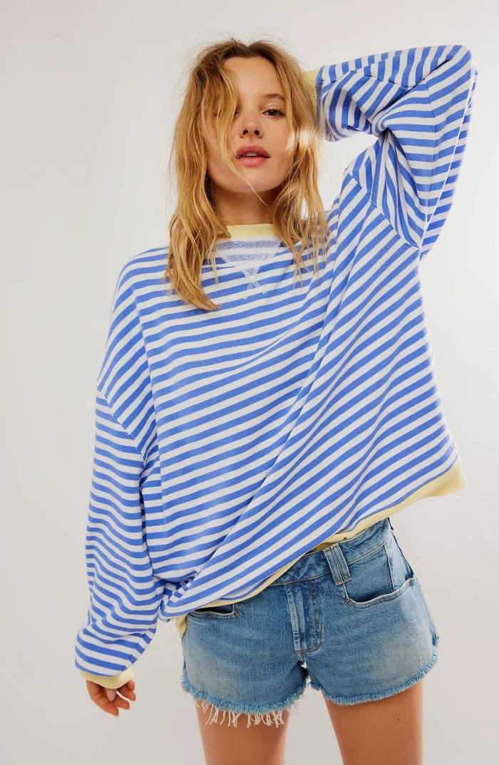 Bold Striped Oversized Sweatshirt with Contrast Trim 2