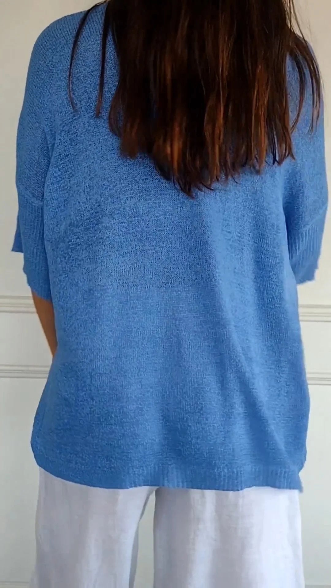 Breathable V-Neck Knit Top for Women in Various Colors 4