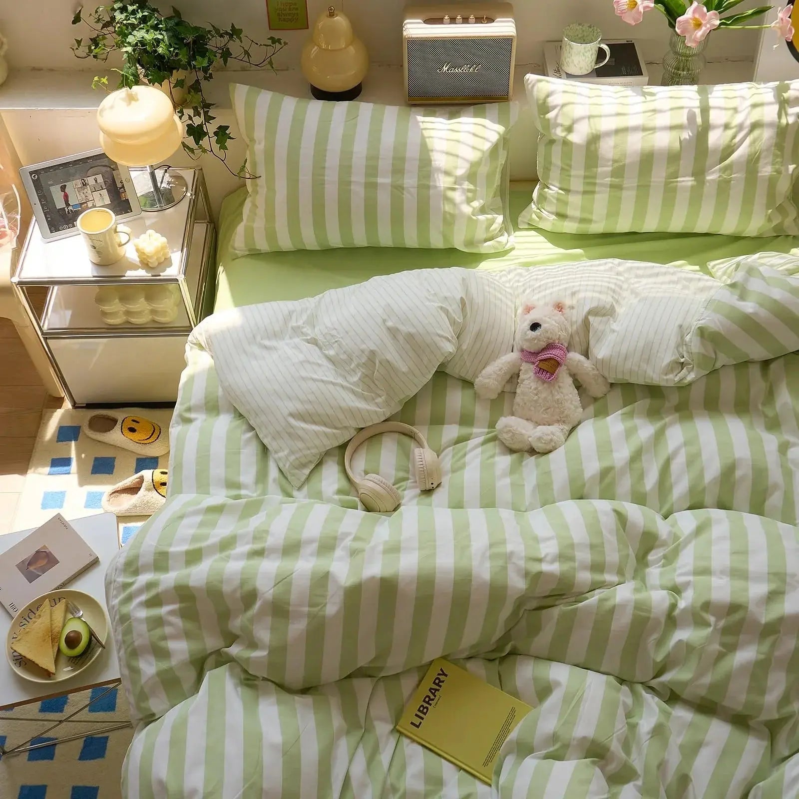 Cotton Crepe Striped Quilt Set