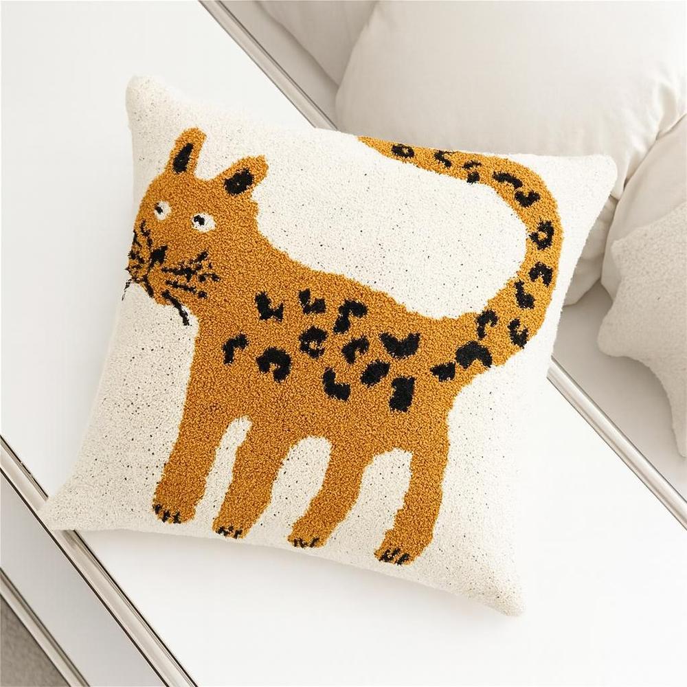 Cozy Half Velvet Blanket Set with Spotted Leopard Design & Pillow Cover