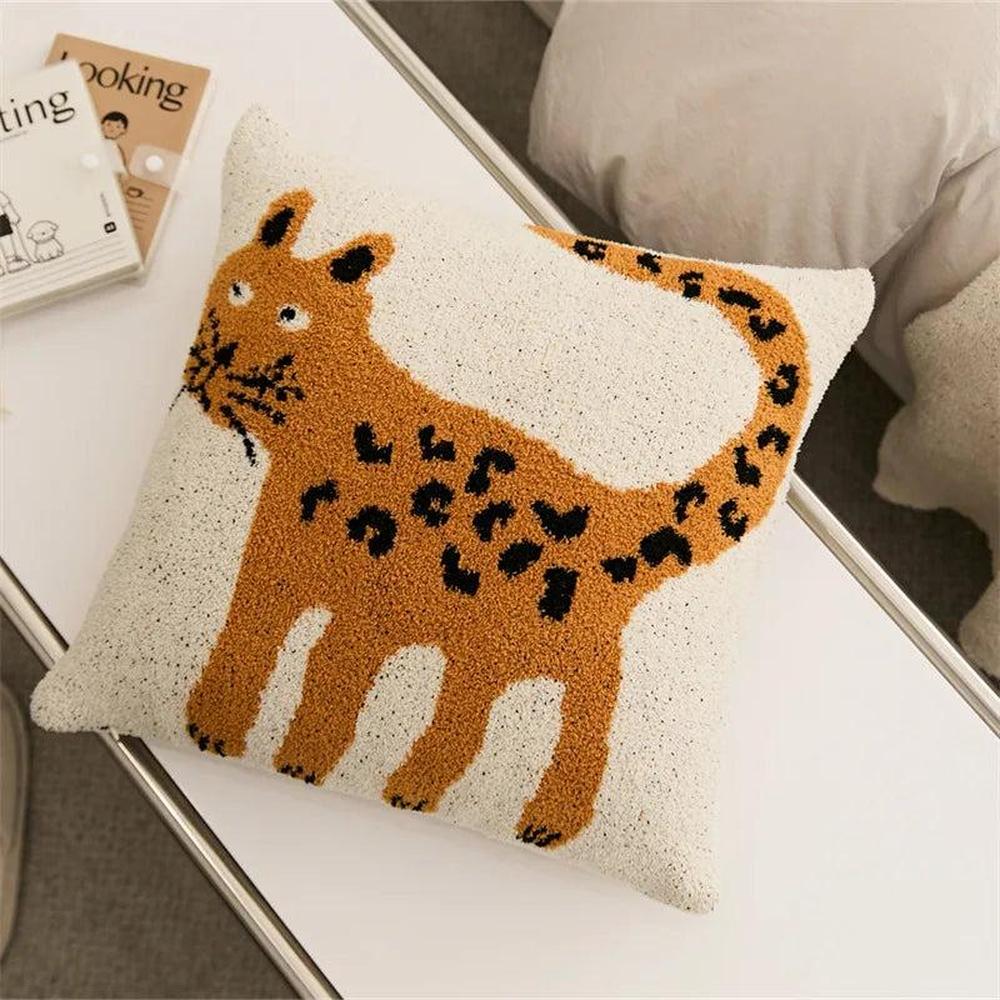 Cozy Half Velvet Blanket Set with Spotted Leopard Design & Pillow Cover