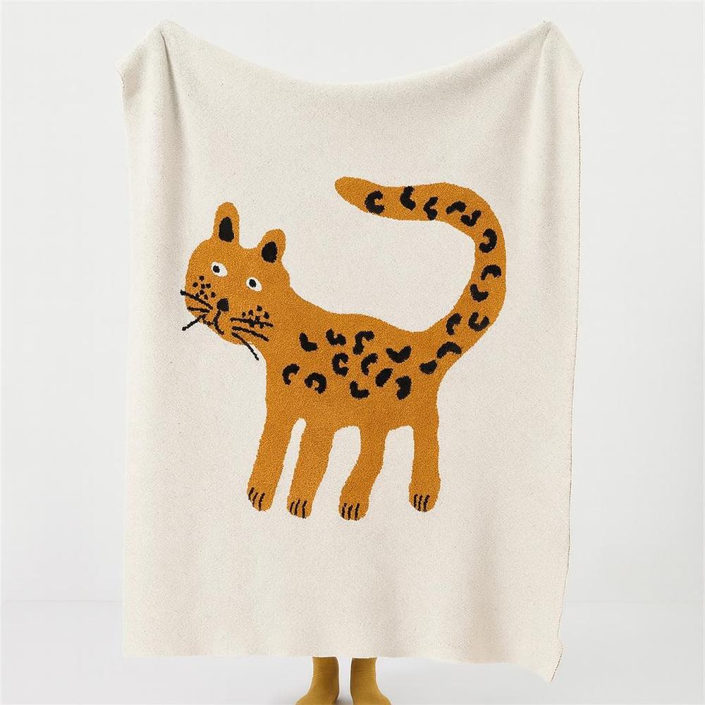 Cozy Half Velvet Blanket Set with Spotted Leopard Design & Pillow Cover