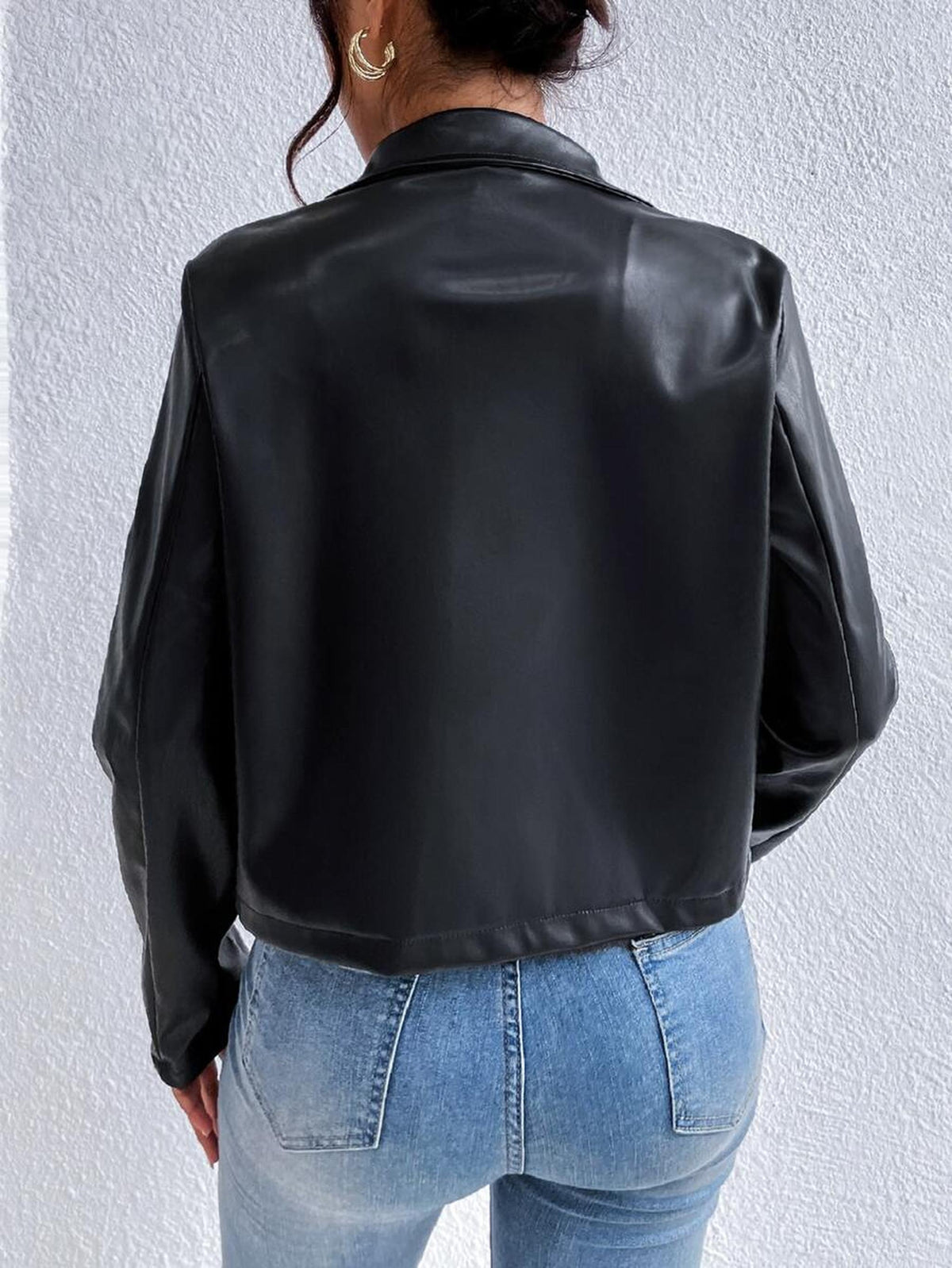 Cropped Black Vegan Leather Jacket with Wide Collar 3