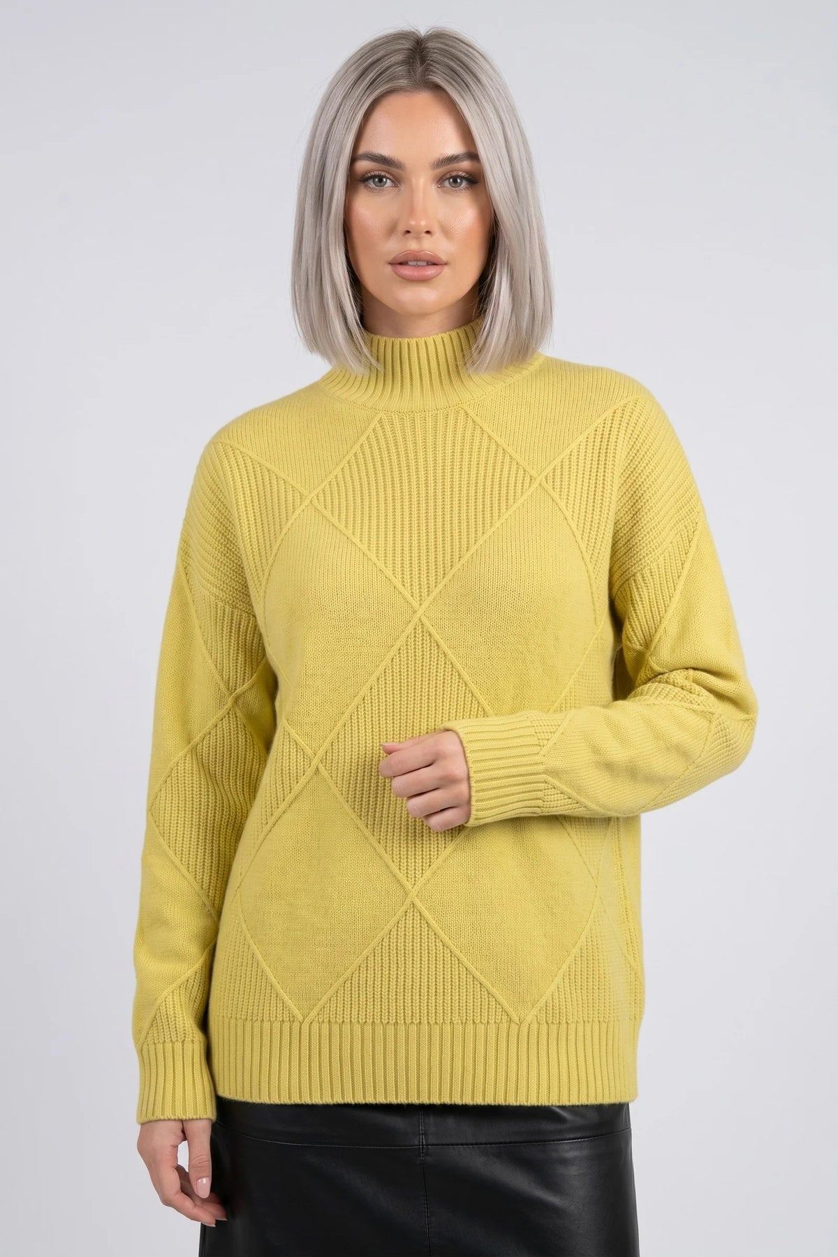 Elegant Cashmere Turtleneck Sweater for Women 1