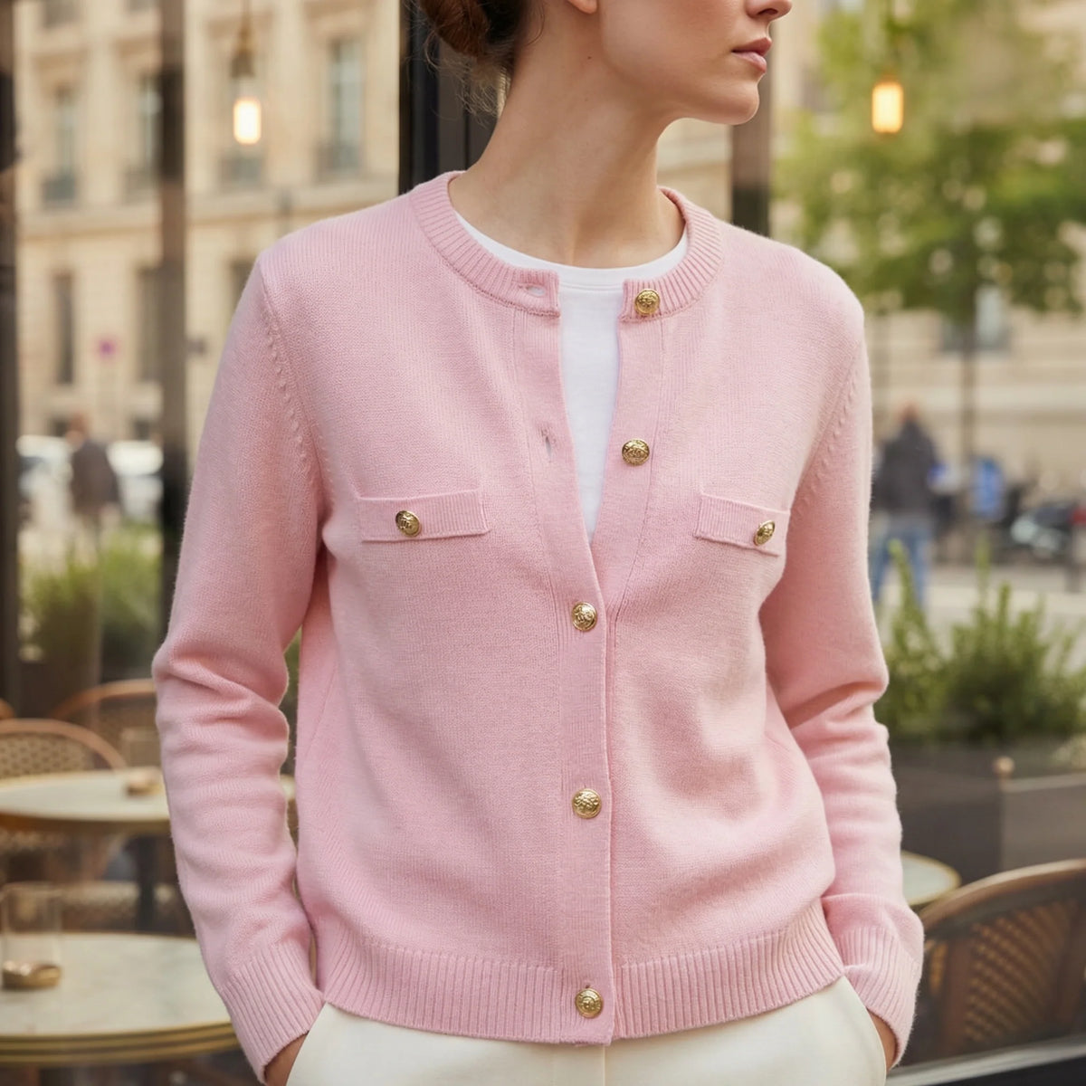 Elegant Knit Women's Cardigan with Gold Buttons and Pockets 1