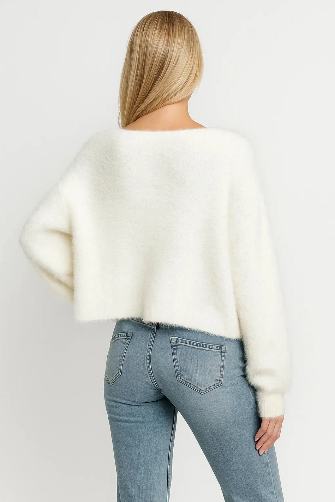 Elegant White Women's Cardigan Sweater with Pearl-Button Detail 2