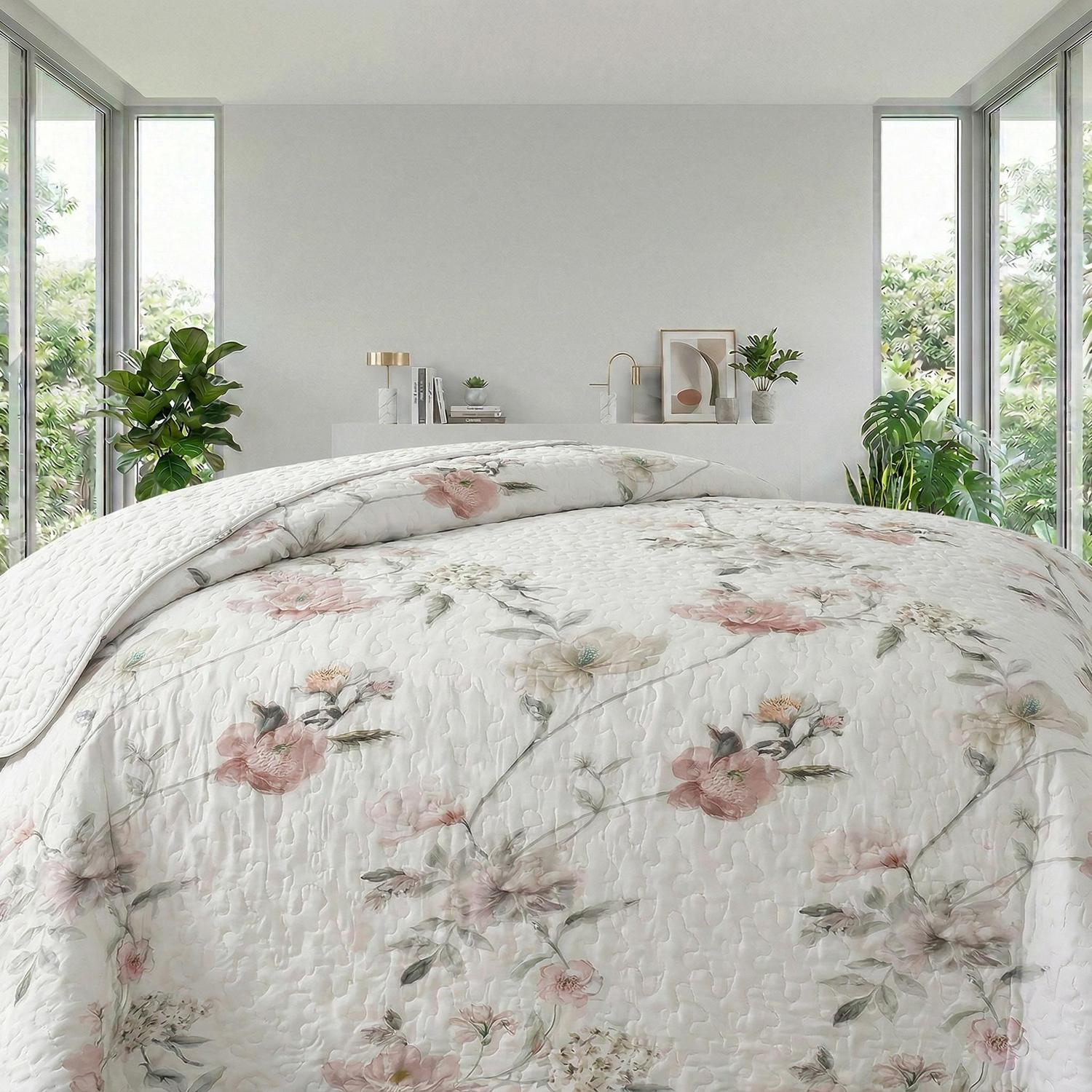 Roseta floral printed quilt set in modern style, featuring elegant patterns and soft microfiber fabric.