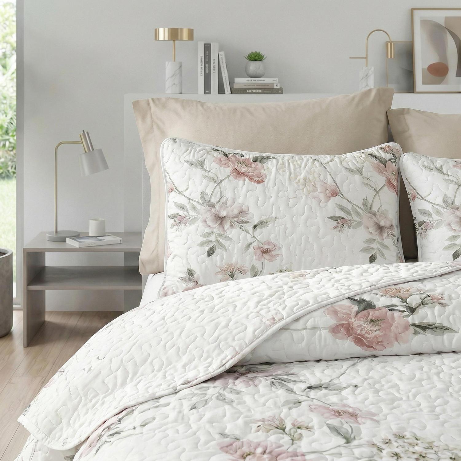 Roseta floral printed quilt set in elegant modern style, soft microfiber, with unique patterns.