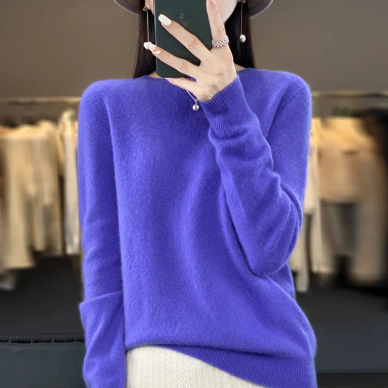 Soft Cashmere Sweater for Women in Relaxed Fit 14