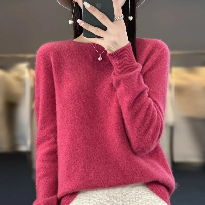 Soft Cashmere Sweater for Women in Relaxed Fit 15