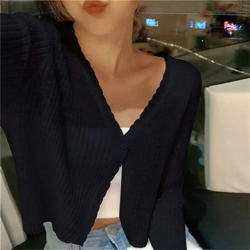 Wavy Edge Cropped Cardigan Sweater for Women 5