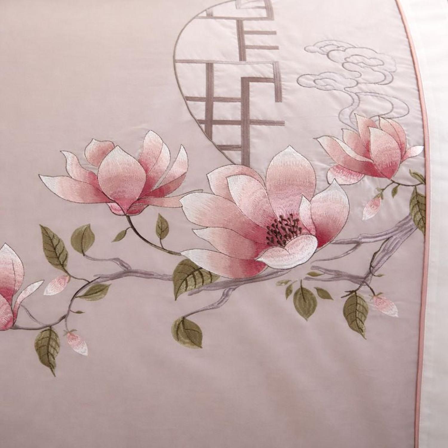 Adriano | Elegant Embroidered Bedding Set