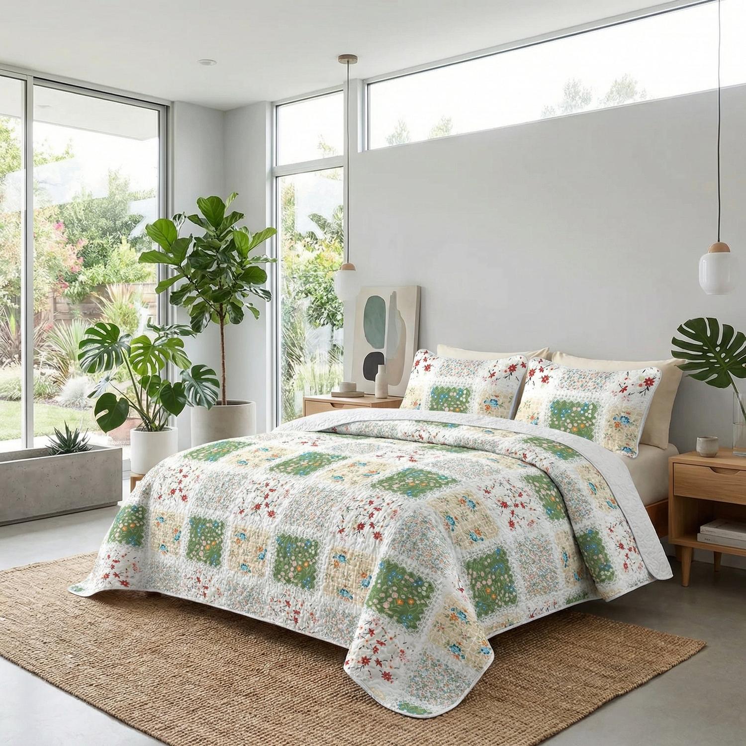 Collage Of Flowers Quilt Set