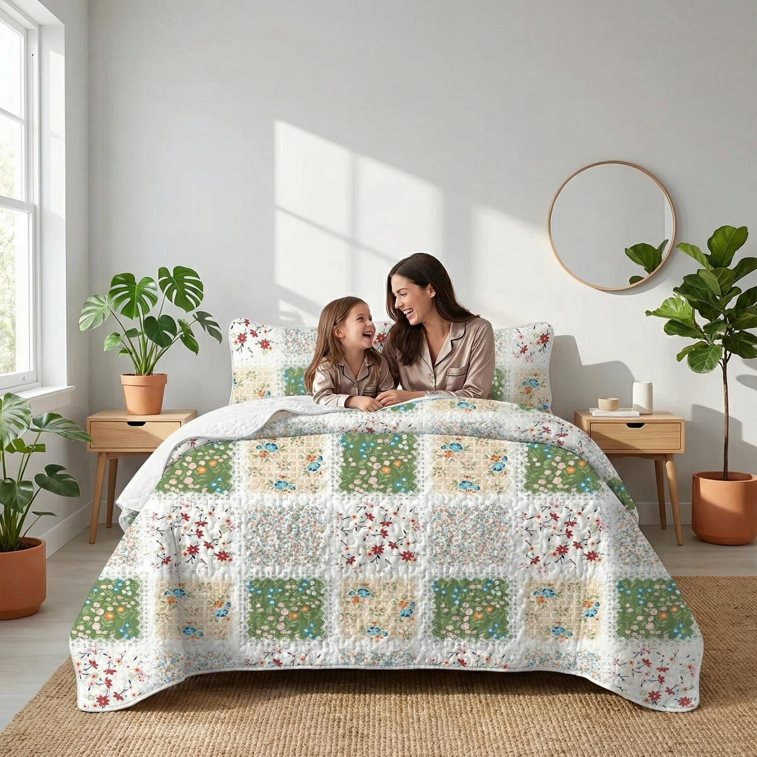 Collage Of Flowers Quilt Set