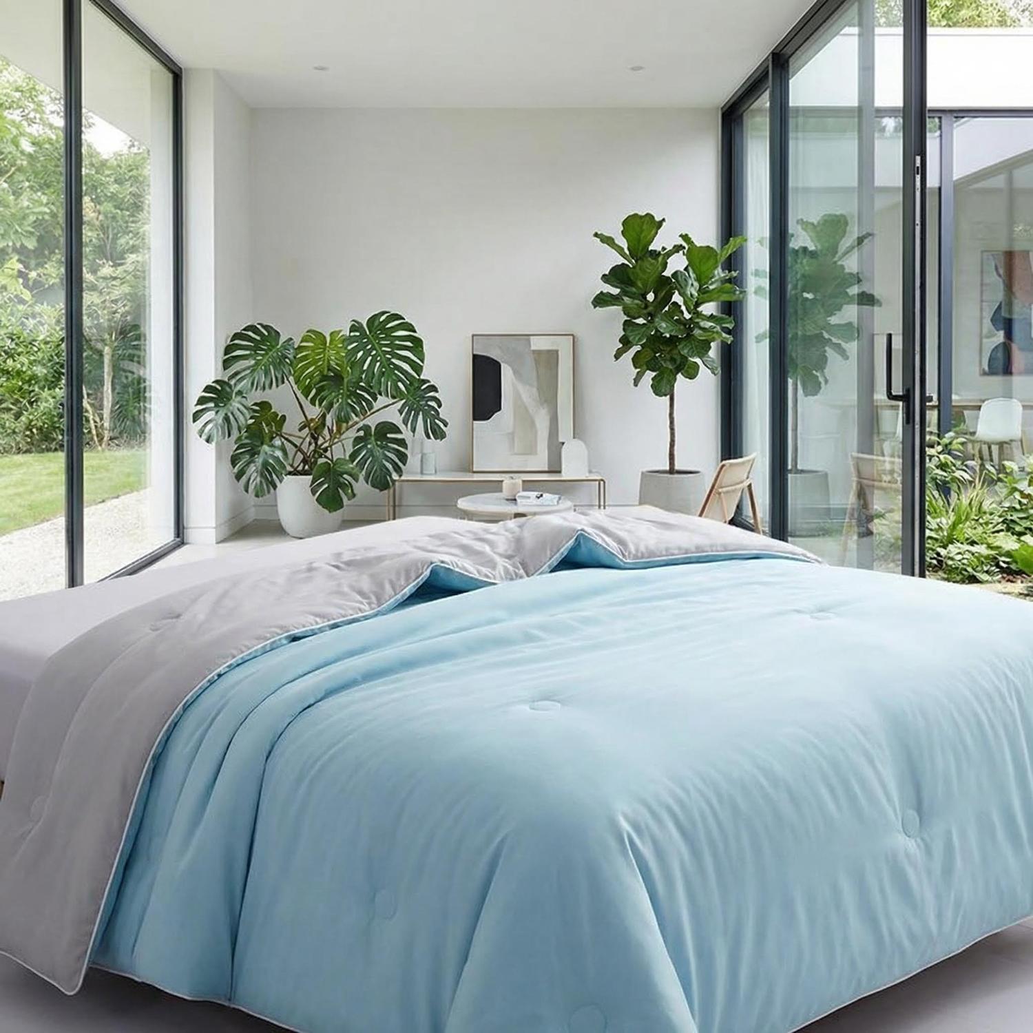 Cooling Blanket - Lightweight Ice Silk for Warm Nights