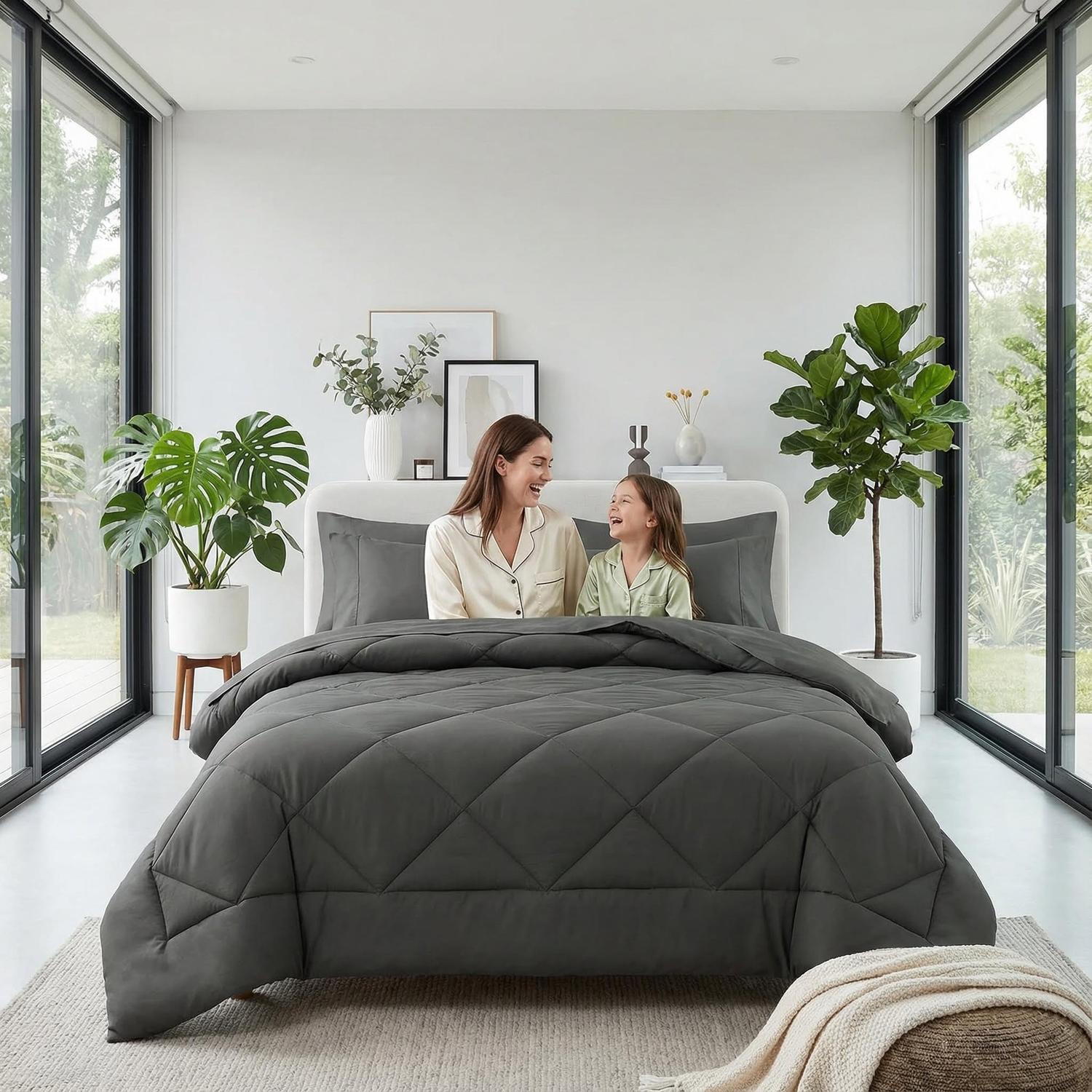 Diamond Grid Quilt - Double Thick Comforter for Home and Hotel