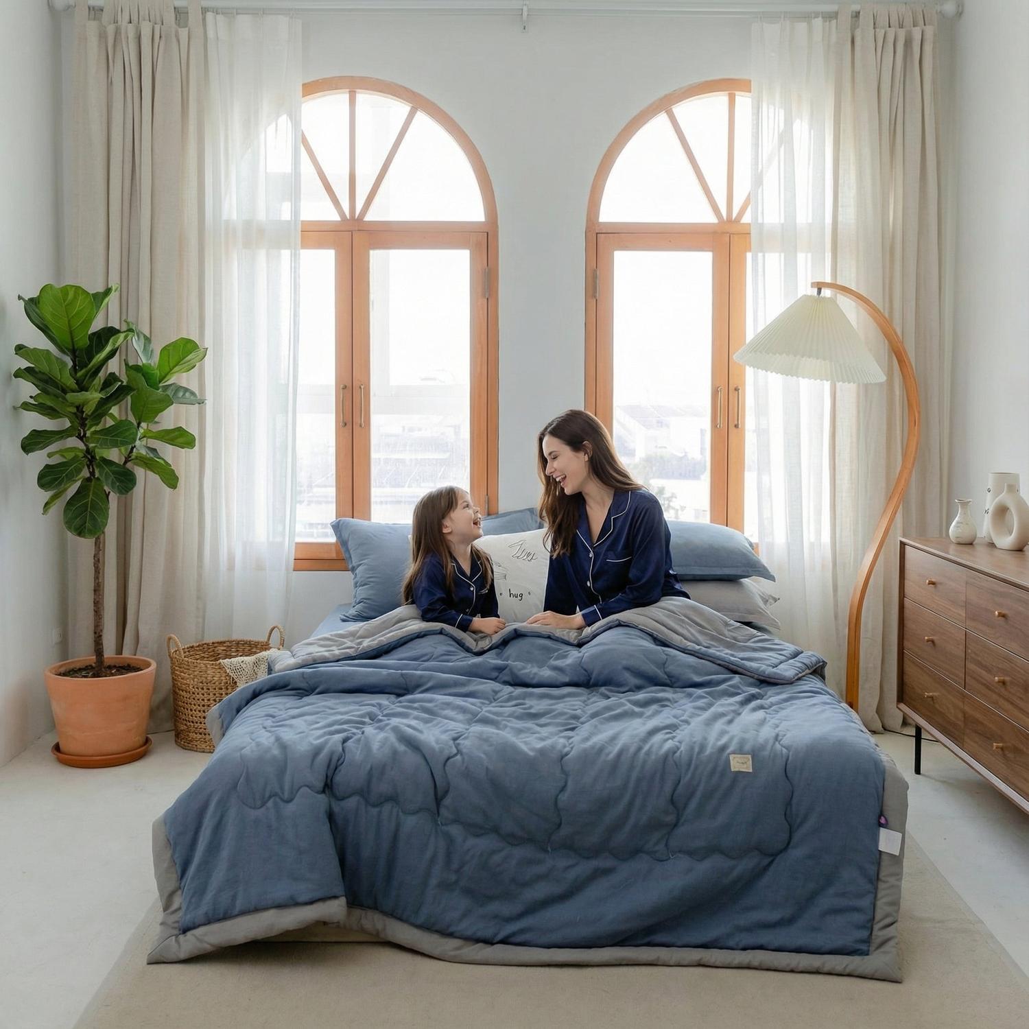 Japanese Summer Quilt - Lightweight Polyester Cotton Bedding