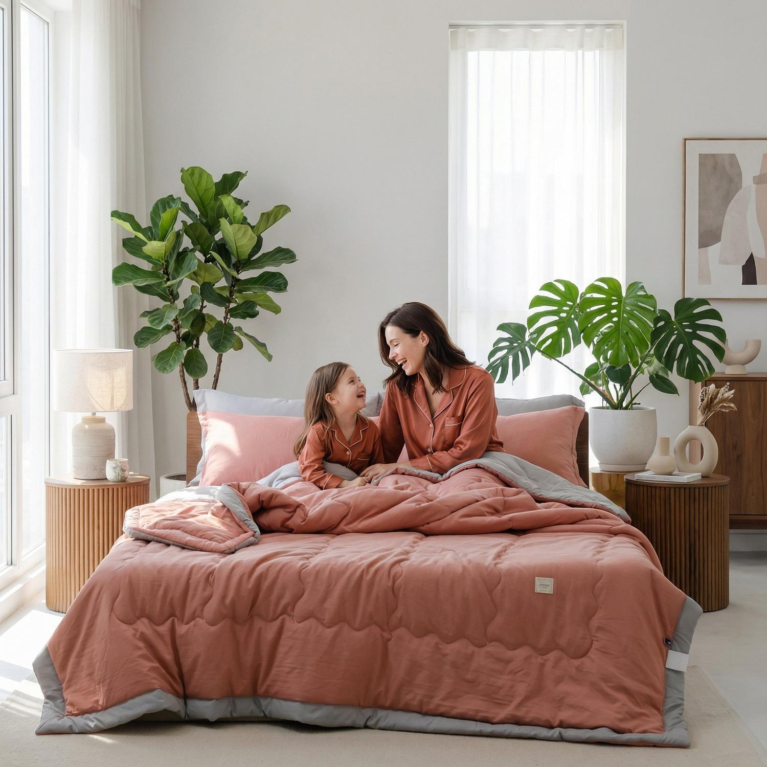 Japanese Summer Quilt - Lightweight Polyester Cotton Bedding