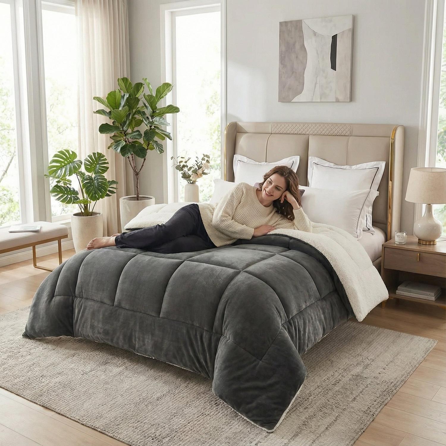 Lamb Wool Thickened Quilt