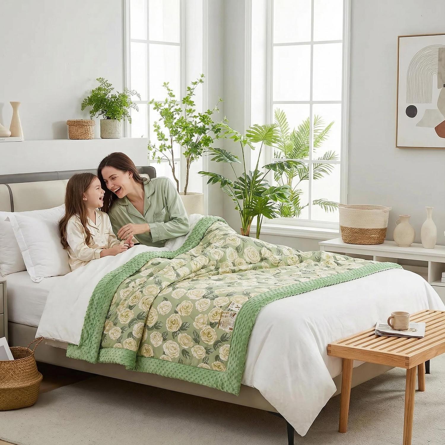 Velvet Winter Quilt for Dormitory Use