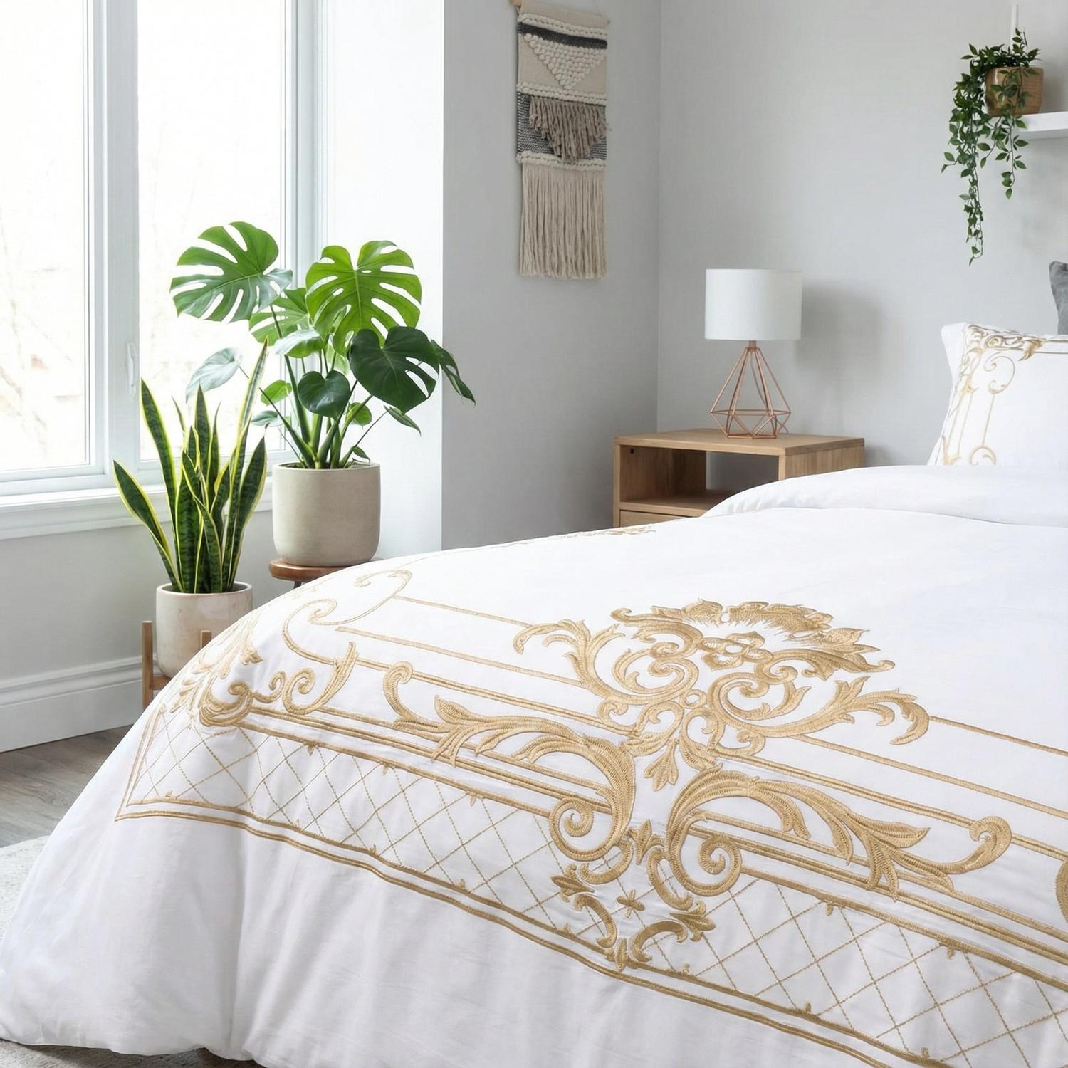 White Throne | Elegant Embroidered Duvet Covers Bedding Set